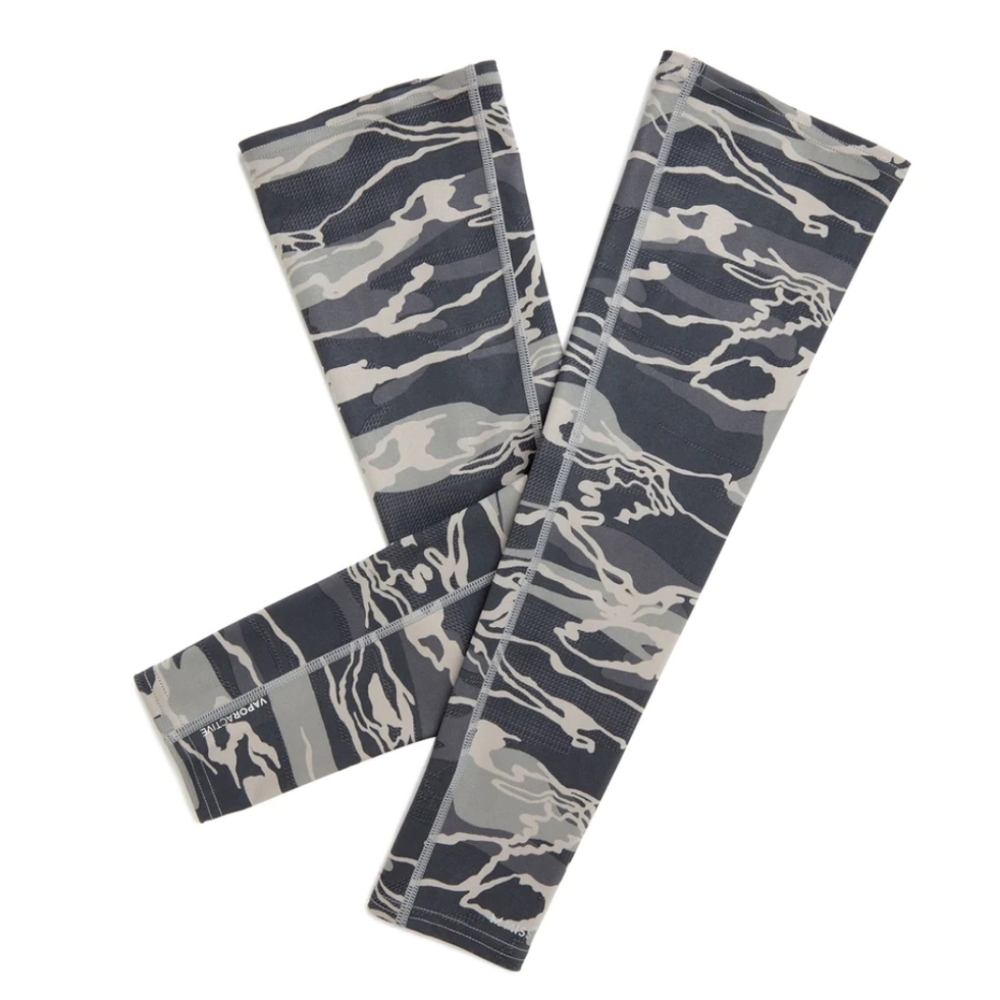 Mission Compression Arm Sleeves Small/Medium in Matrix Camo Moonless Night